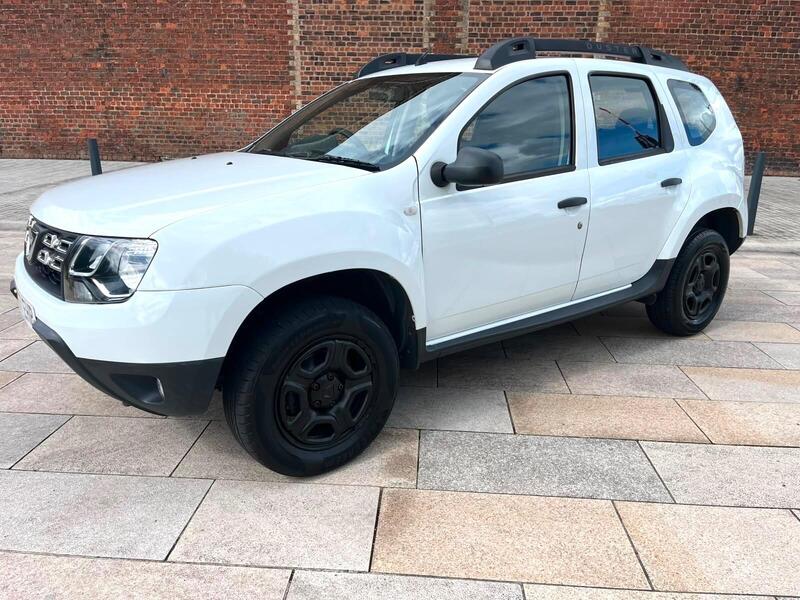 Dacia Duster view 3