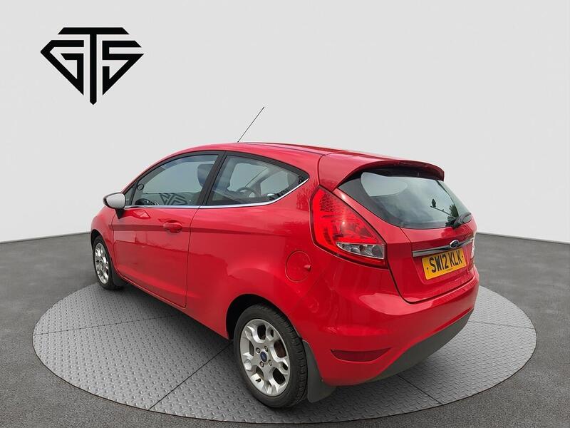 Ford Fiesta view 5