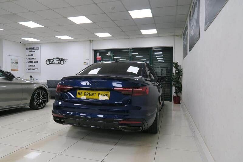 Audi A4 view 6