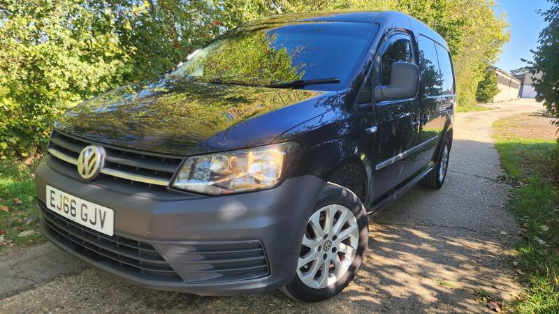 2016 Volkswagen Caddy Maxi — photo 2