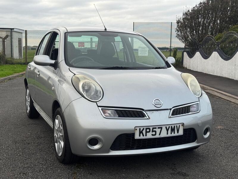 Nissan Micra — photo 1