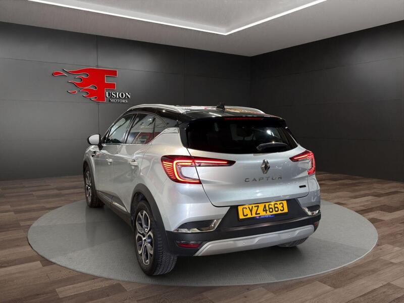 Renault Captur view 5