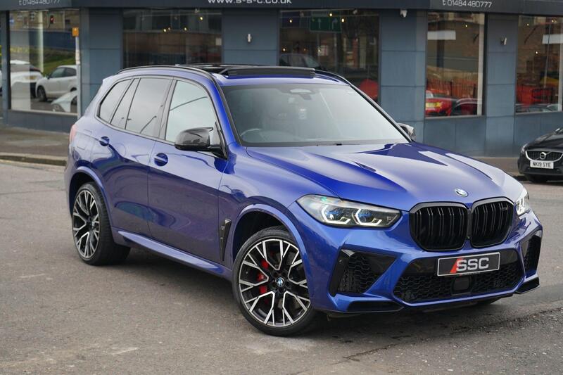 BMW X5 BMW X5 M view 5