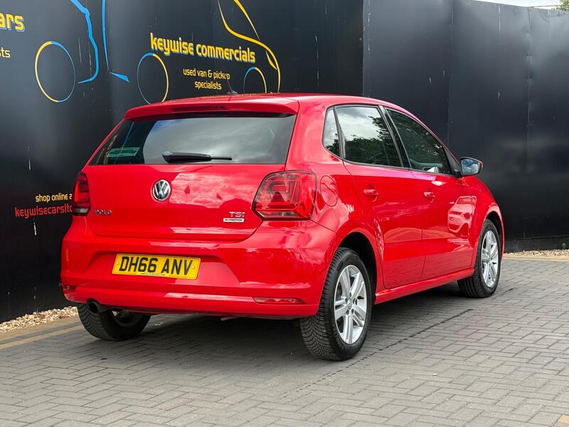 Volkswagen Polo view 5