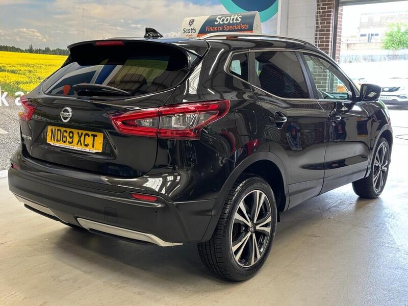 Nissan Qashqai view 5