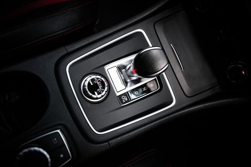 Mercedes-Benz Mercedes-Benz CLA view 5