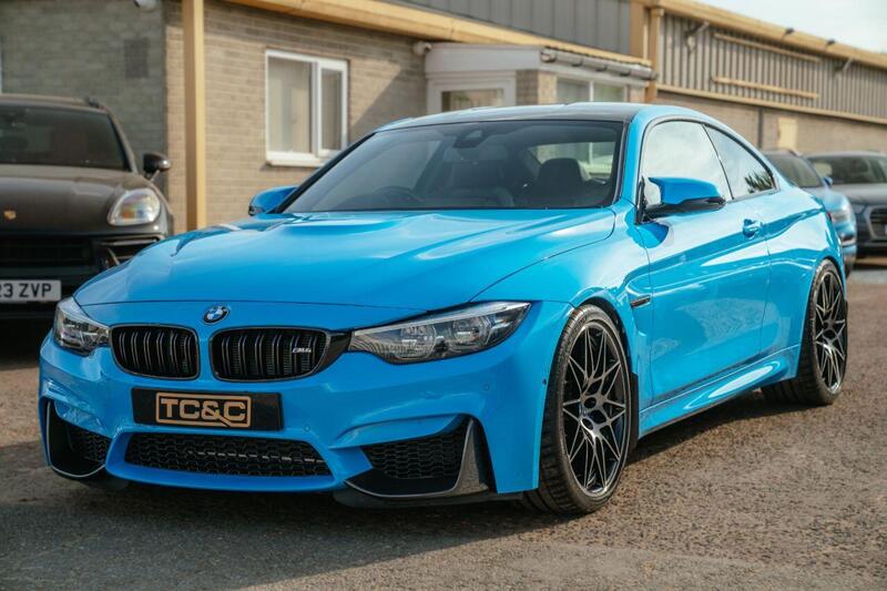 BMW M4 view 6