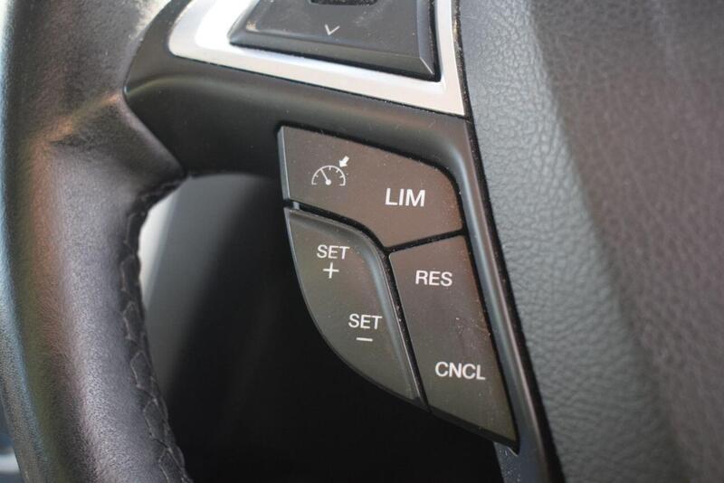 Ford Mondeo view 2