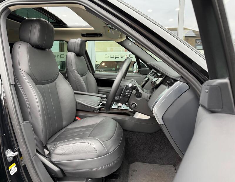 Land Rover Range Rover view 2