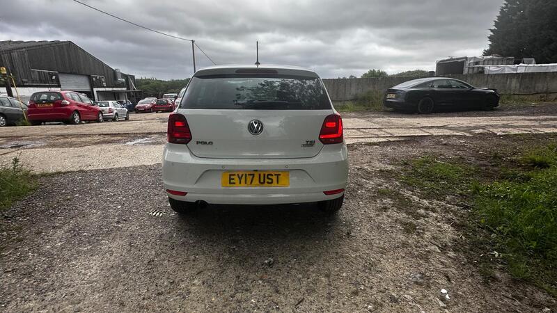 2017 Volkswagen Polo — photo 5
