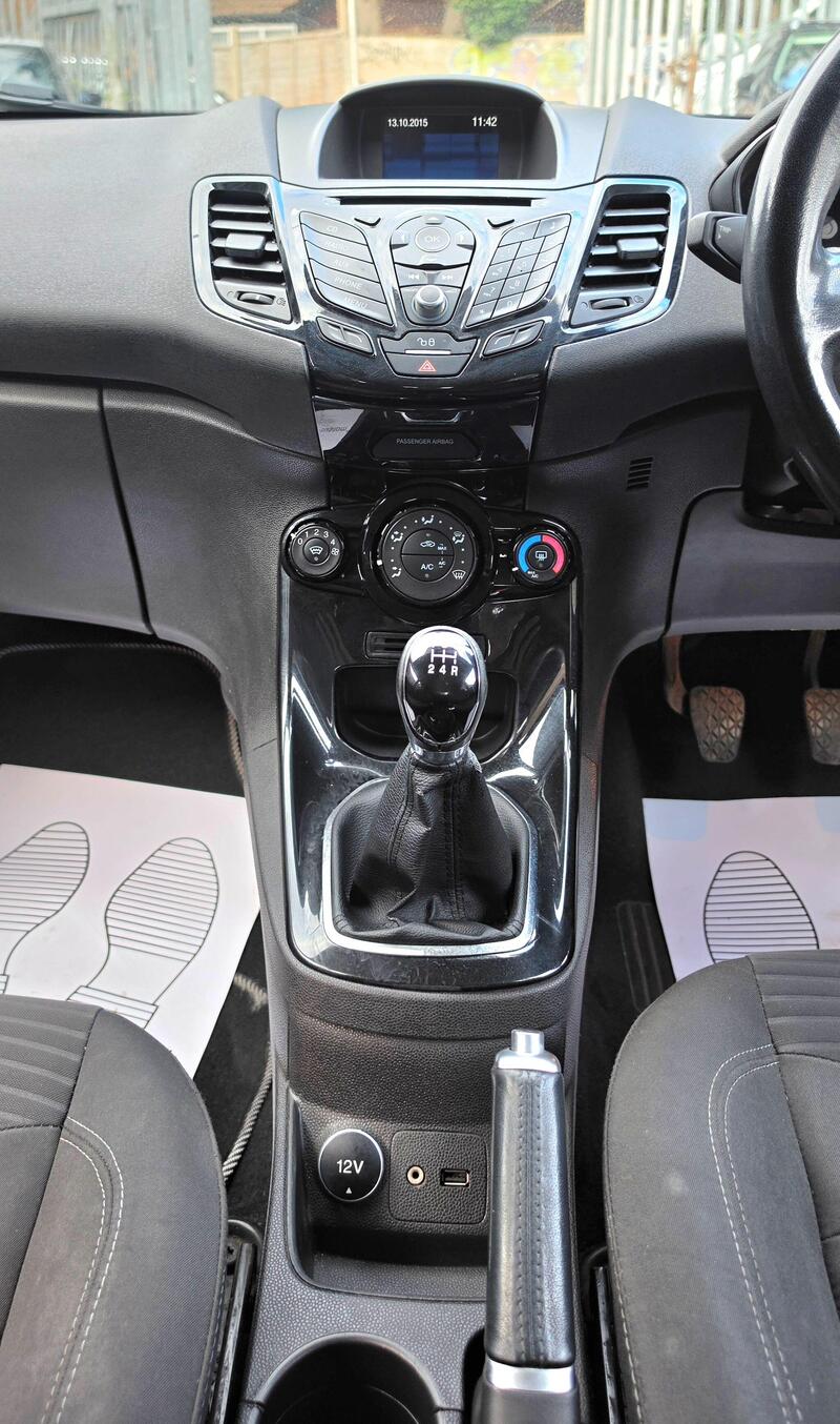Ford Fiesta 1.25 Zetec Euro 6 5dr thumbnail 34