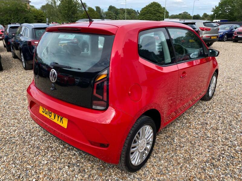 Volkswagen Up! view 5