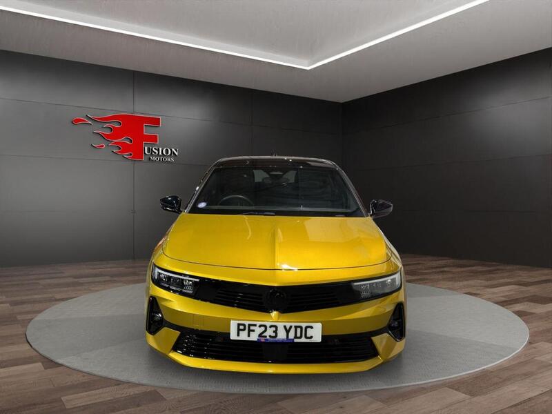 Vauxhall Astra view 2