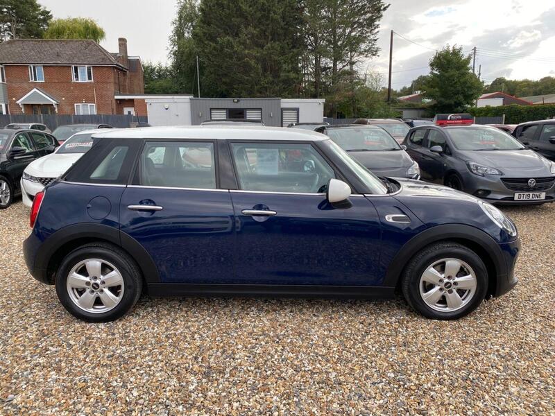 Mini Cooper view 3