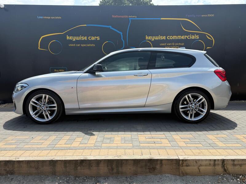 BMW 1 Series view 2
