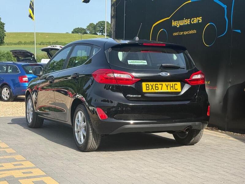 Ford Fiesta view 3