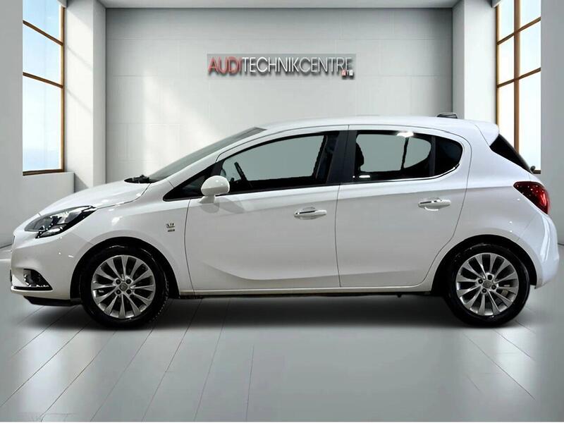 Vauxhall Corsa view 3