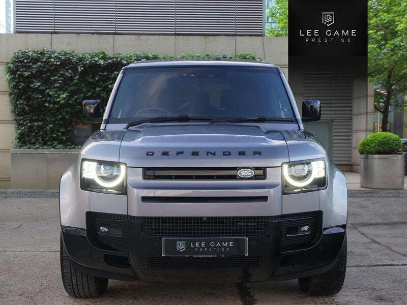 Land Rover Defender view 3