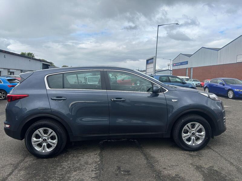 Kia Sportage view 3