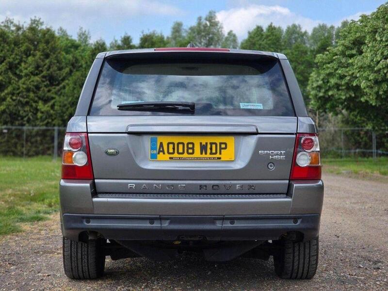 Land Rover Range Rover Sport view 4