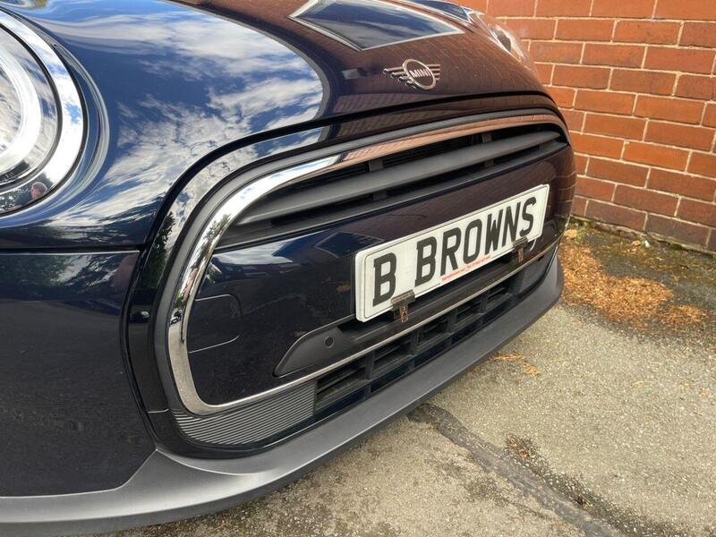 Mini Cooper view 7