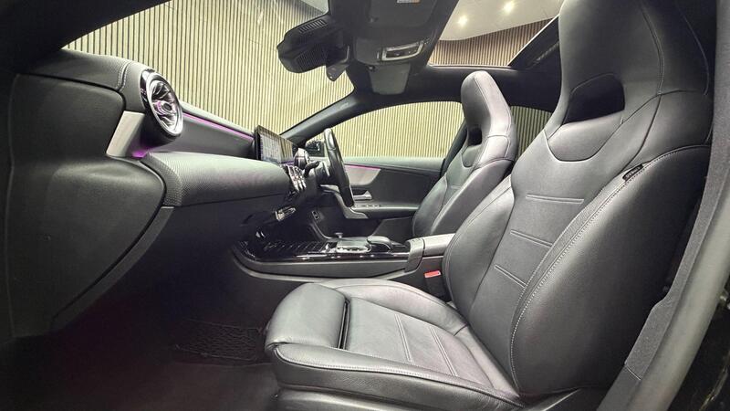 Mercedes-Benz Mercedes-Benz CLA view 3
