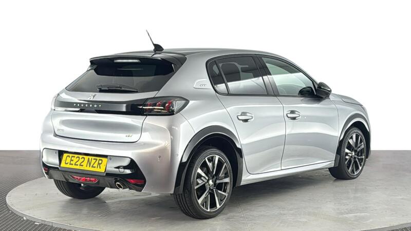 Peugeot 208 view 4