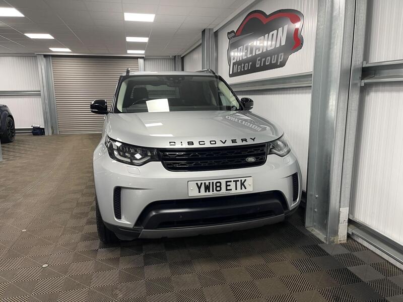 Land Rover Discovery 3 view 2