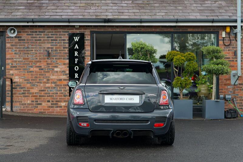 Mini Hatch view 5