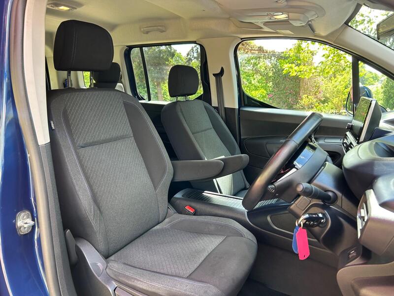 Peugeot Rifter view 6