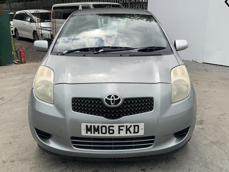 Toyota Yaris view 2