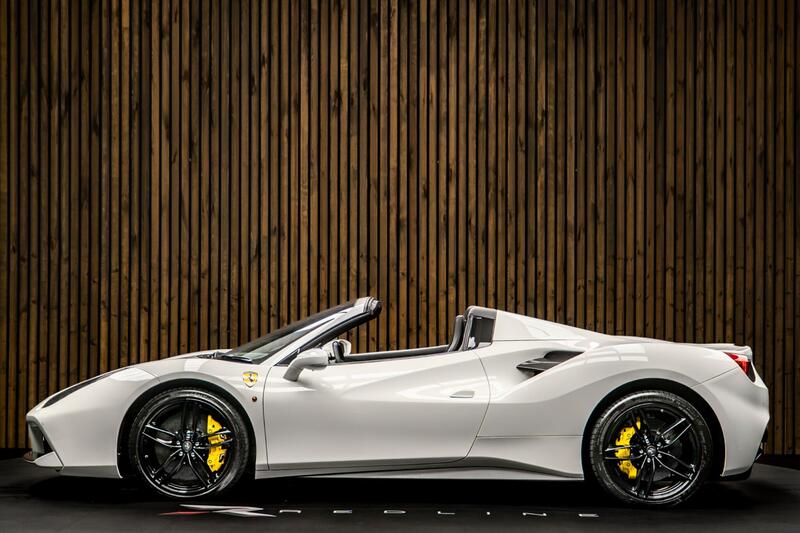 Ferrari 488 view 7