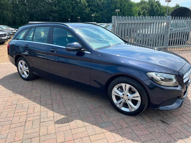 Mercedes-Benz C Class view 4