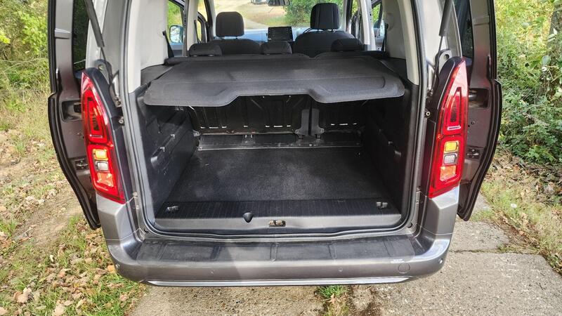 2019 Vauxhall Combo Life — photo 50