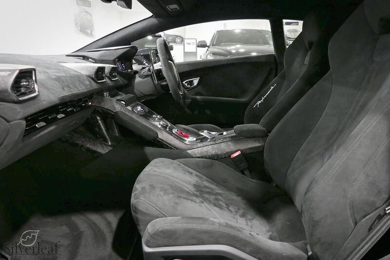 Lamborghini Huracan view 5