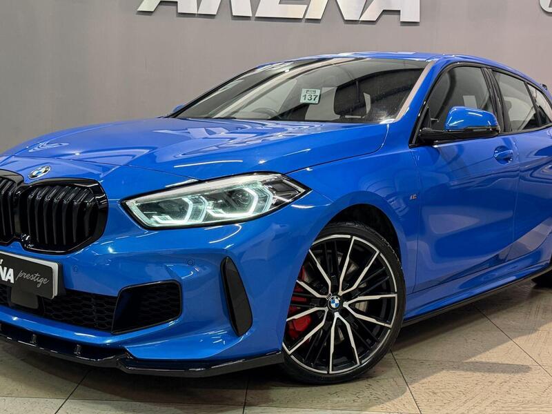 BMW 1 Series view 4