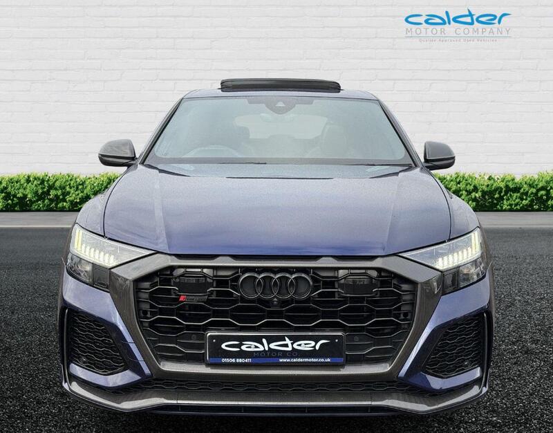 Audi RS Q8 view 2