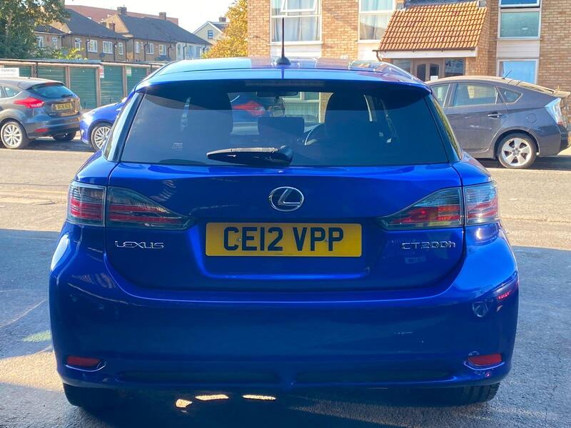 Lexus CT view 7