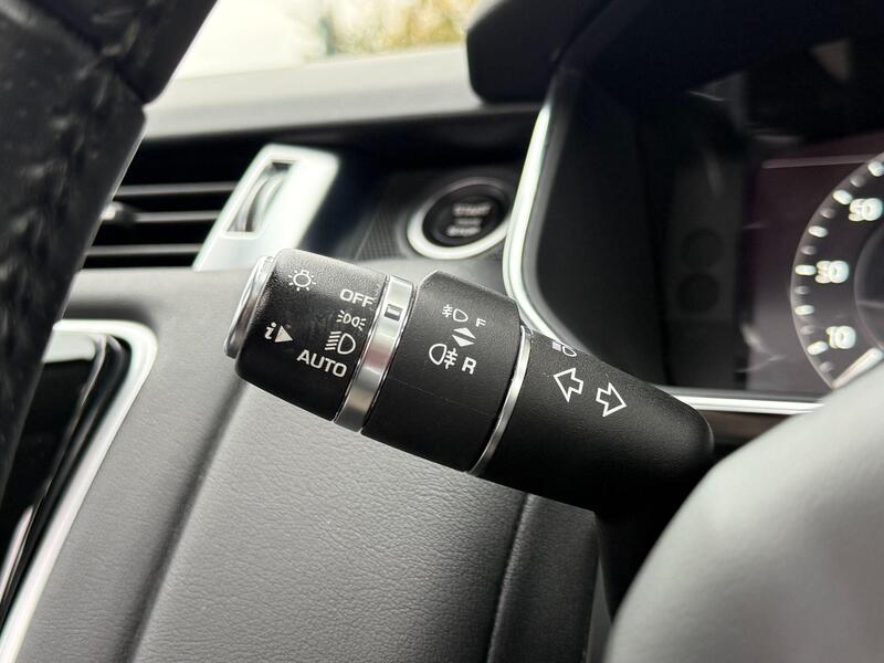 Land Rover Range Rover Sport view 27