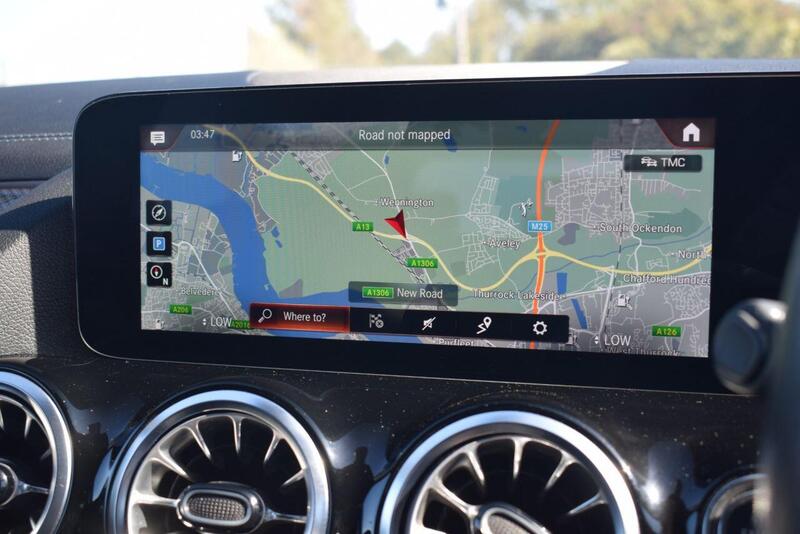 Mercedes-Benz Gla view 2