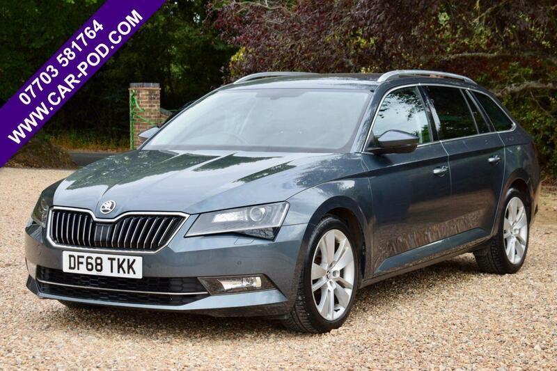Skoda Superb view 3