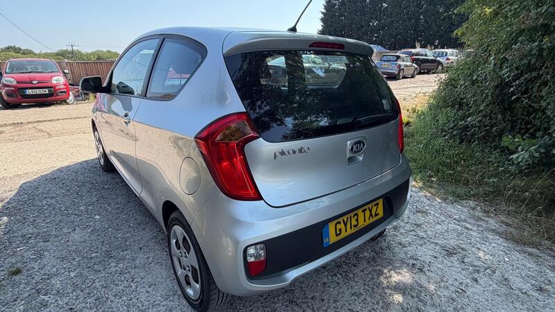 2013 Kia Picanto — photo 4