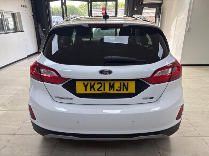 Ford Fiesta view 4