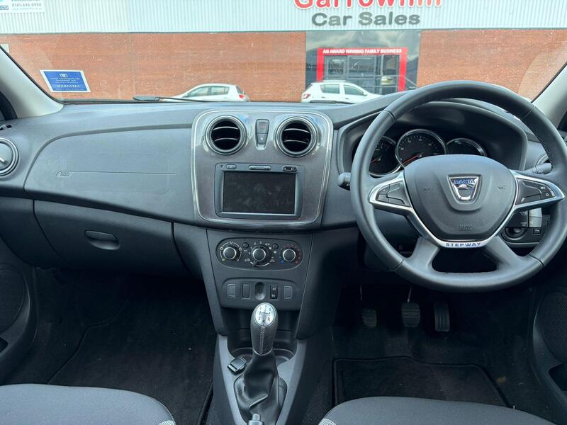 Dacia Sandero Stepway view 2