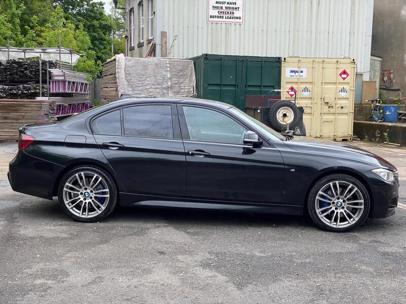 BMW 3 Series view 5