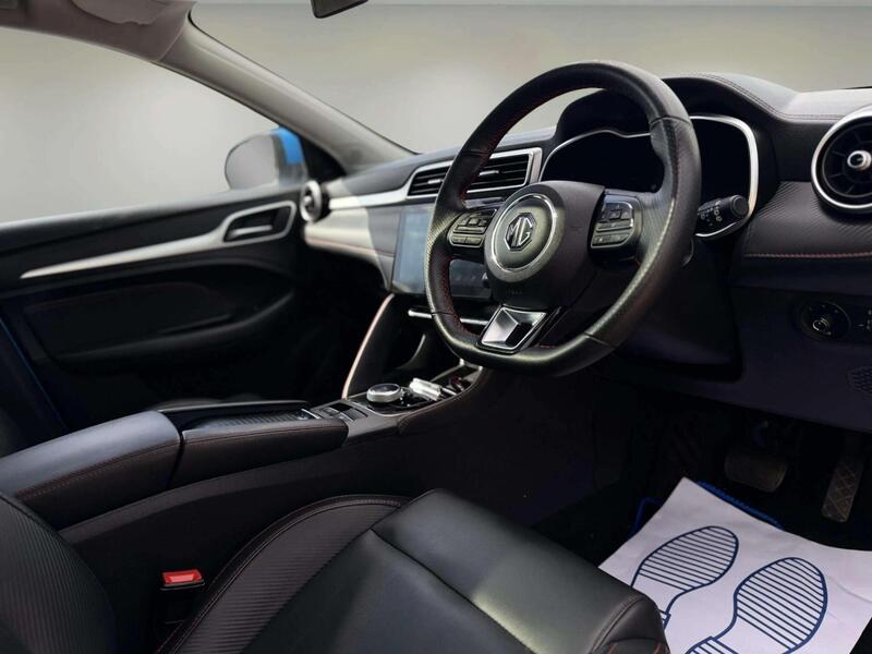 MG MG ZS view 2