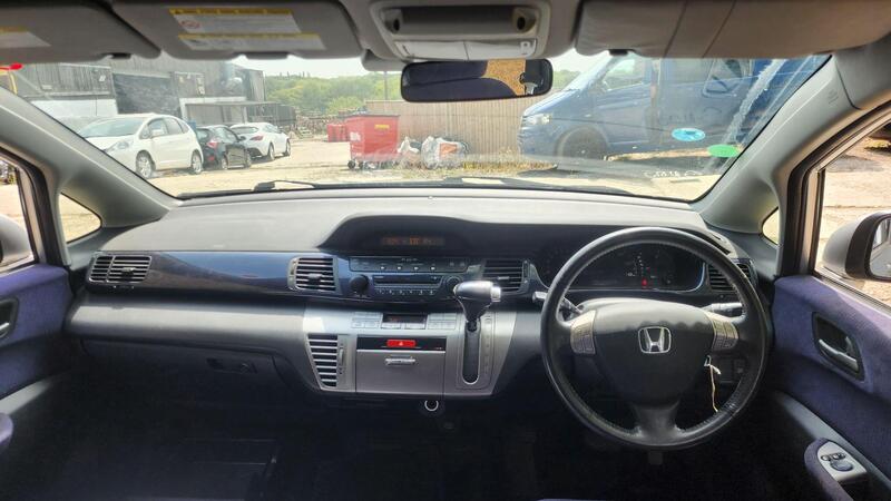 2008 Honda FR-V — photo 15