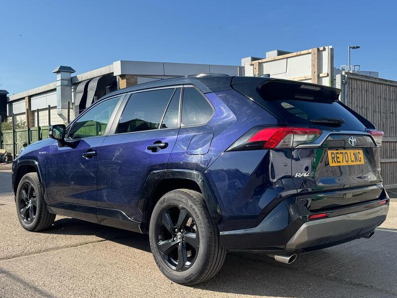 Toyota Rav4 view 6