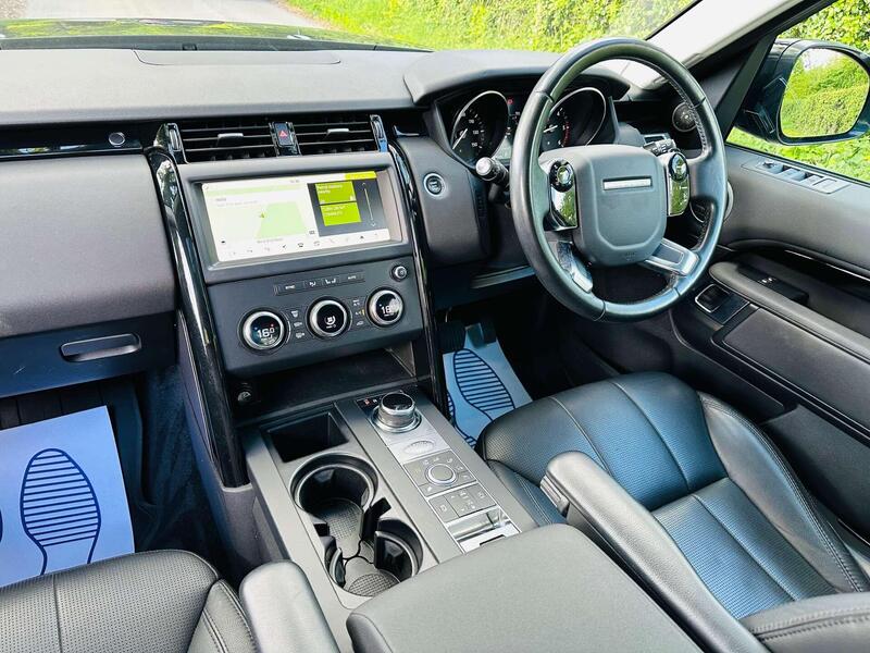 Land Rover Discovery view 6