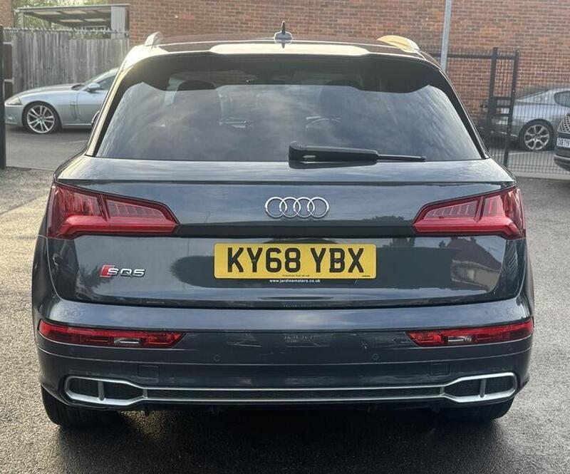 Audi Audi SQ5 view 4